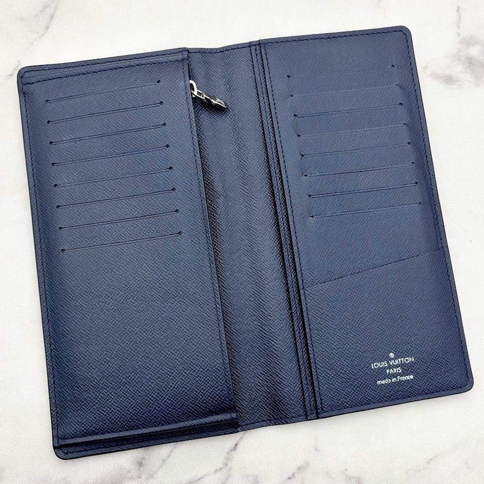 【極美品・新型】ルイヴィトン　エピ　ポルトフォイユブラザ　ブルーマリーヌ