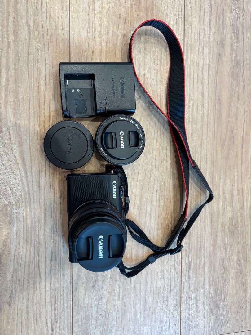 デジタルカメラ CANON EOS M100