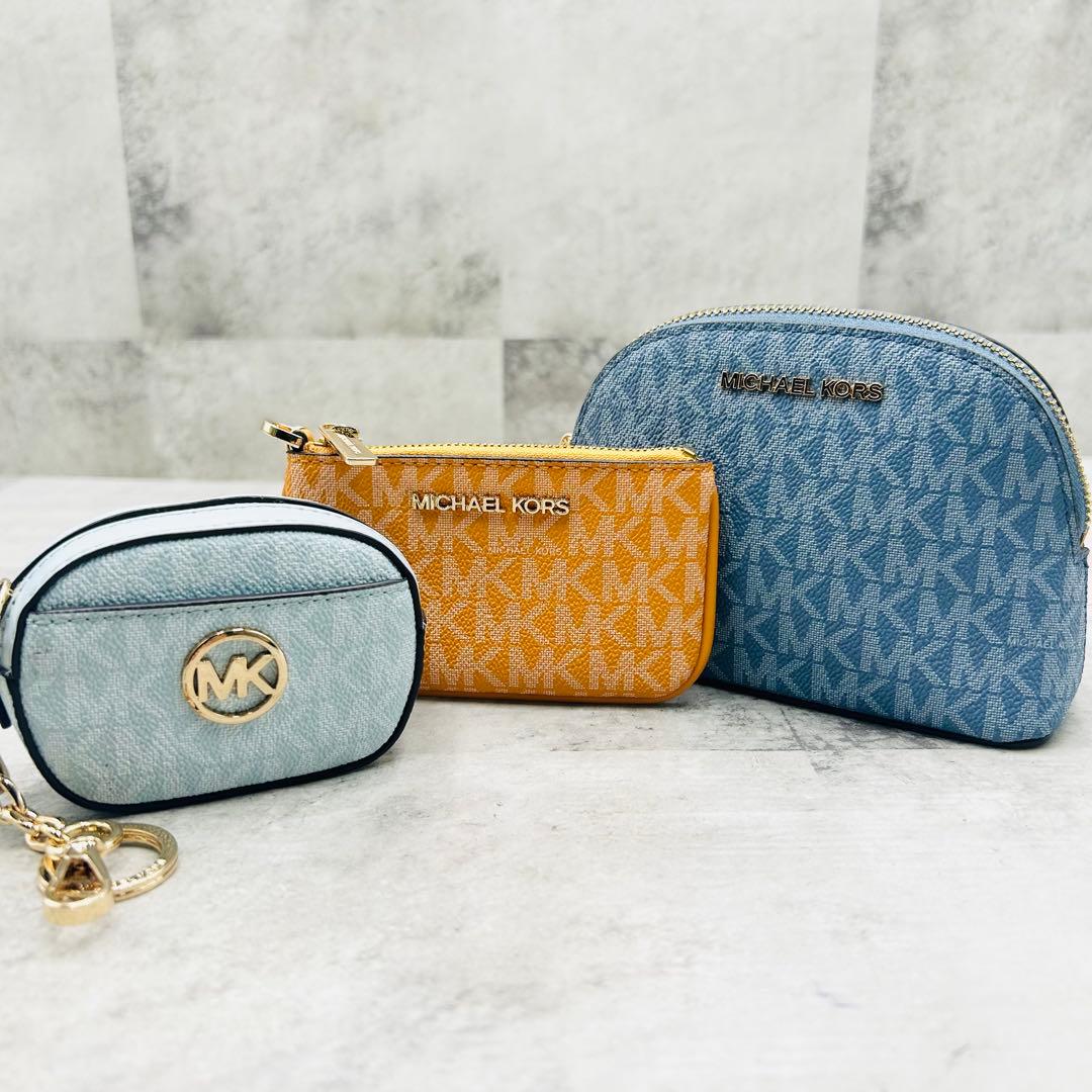 ✨極美品✨マイケルコース　ポーチ　ジップカードケース　ケース　シグネチャー