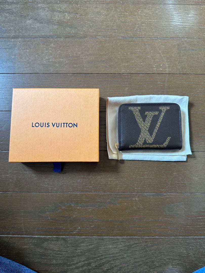 LOUIS VUITTON ジャイアントジッピー