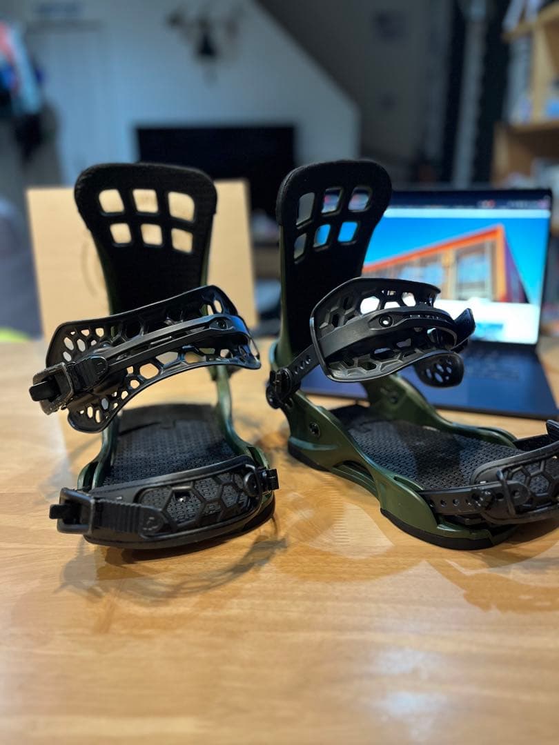 UNION ATLAS ビンディング M オリーブ