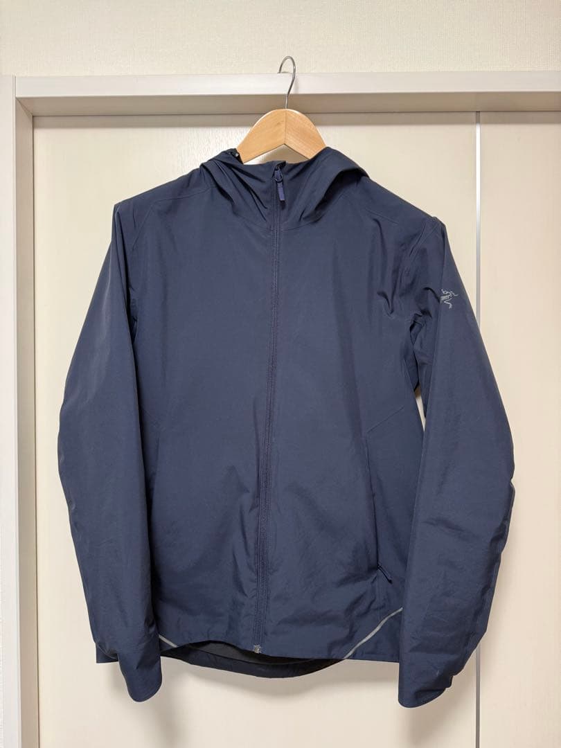 ARC'TERYX ソラノフーディ Sサイズ 防風 撥水 軽量