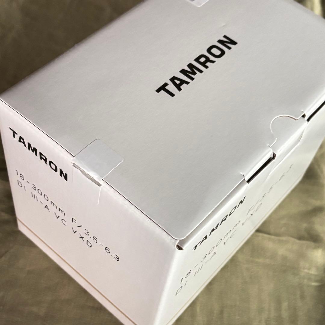 新品TAMRON 18-300mm F/3.5-6.3 B061ソニーE用レンズ