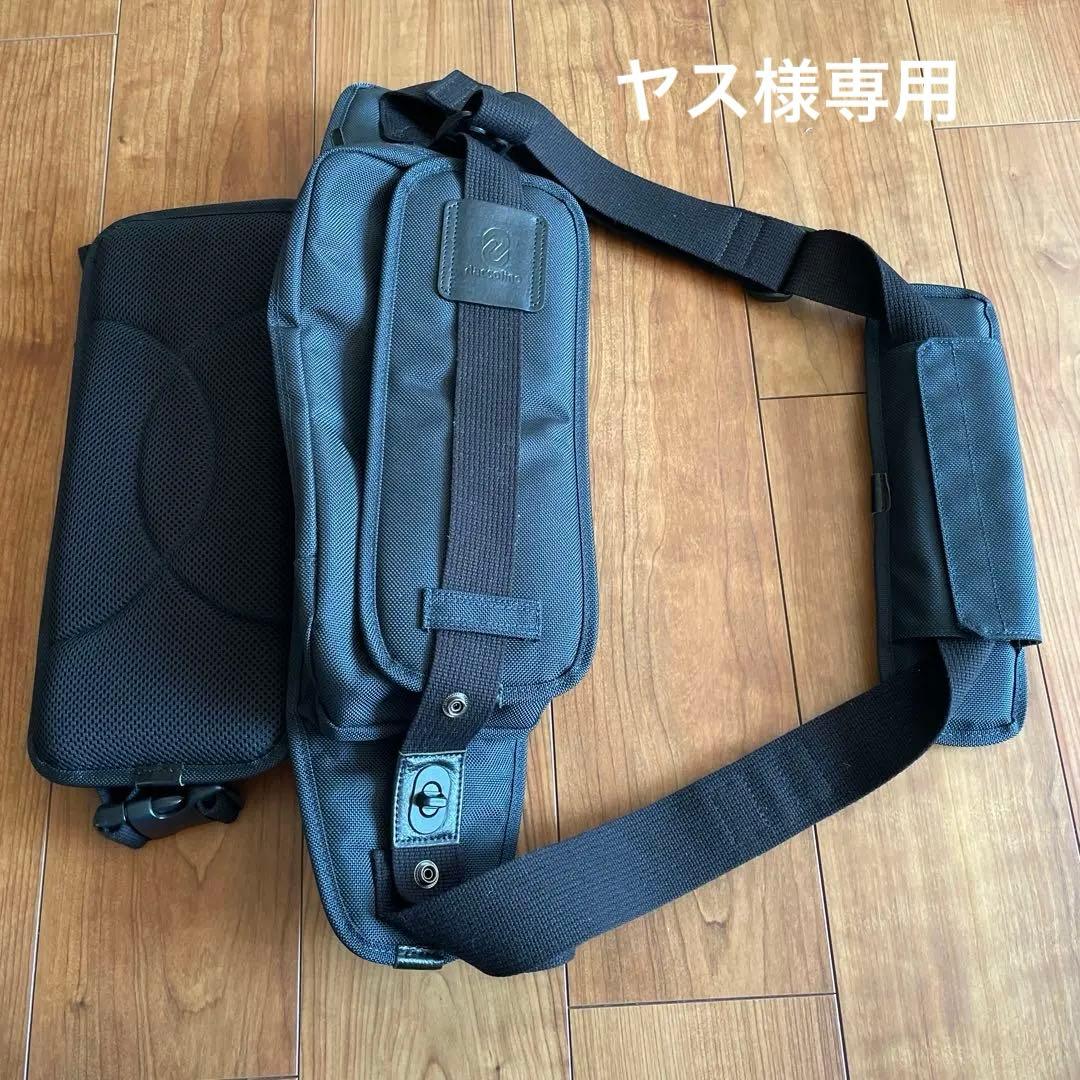 daccolinoダッコリーノ　ブラック黒　美品