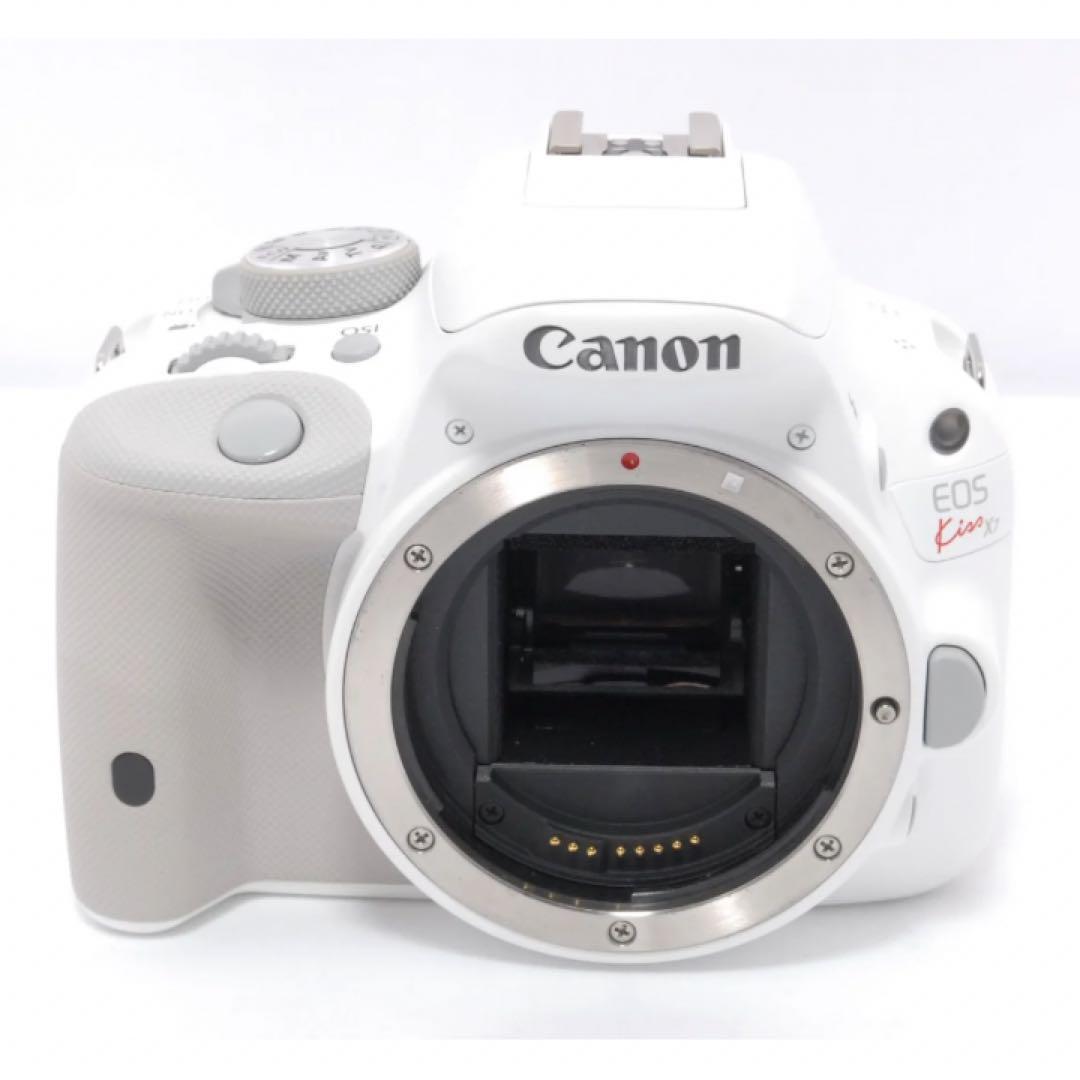 ショット数わずか4392枚⭐️Canon kiss X7 ホワイト⭐️カメラ女子