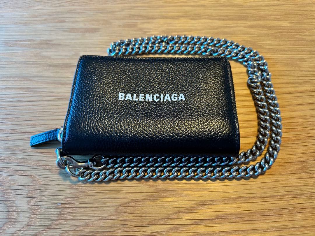バレンシアガ　ケースチェーンウォレット