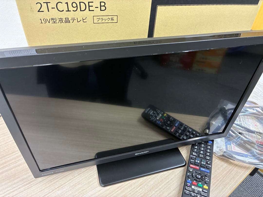 シャープ 19V型 液晶 テレビ AQUOS 2T-C19DE-B