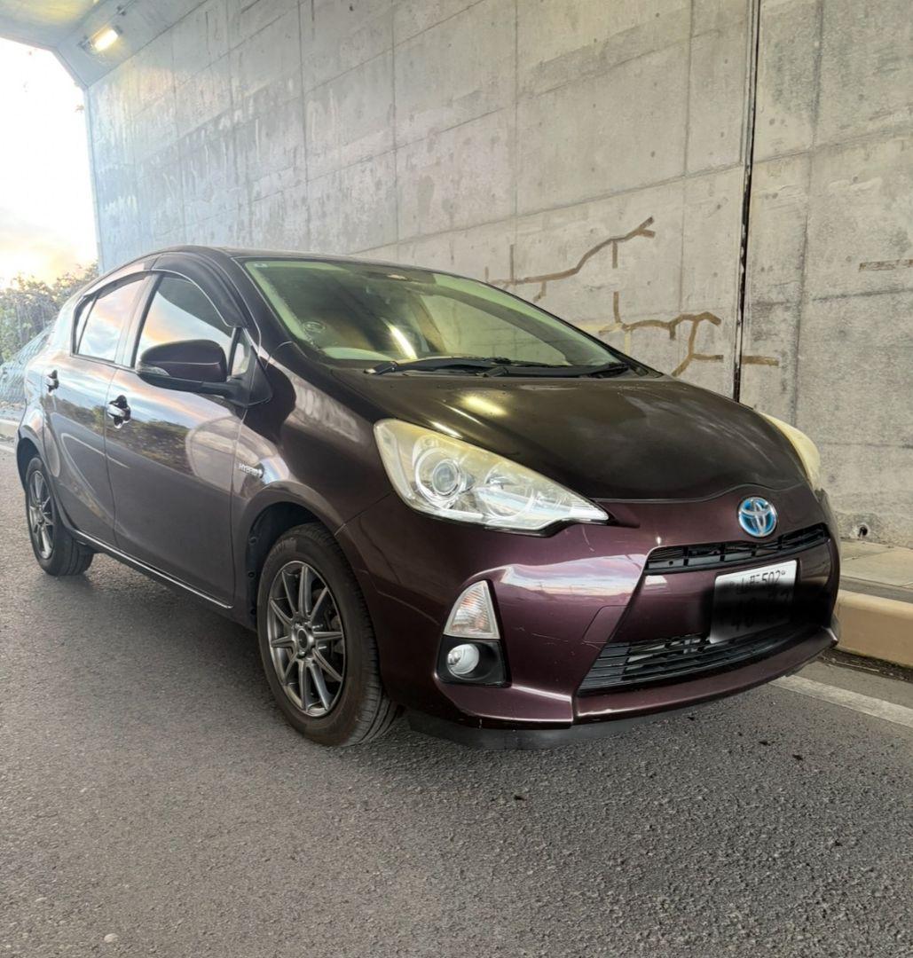 トヨタ アクア パープル アルミホイール