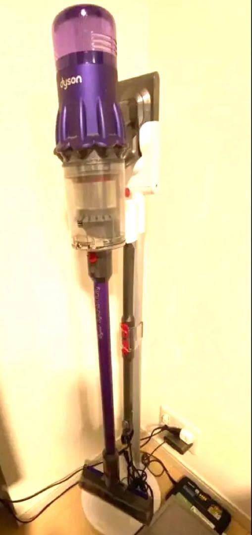 Dyson digital slim fluffy 充電ドックつき