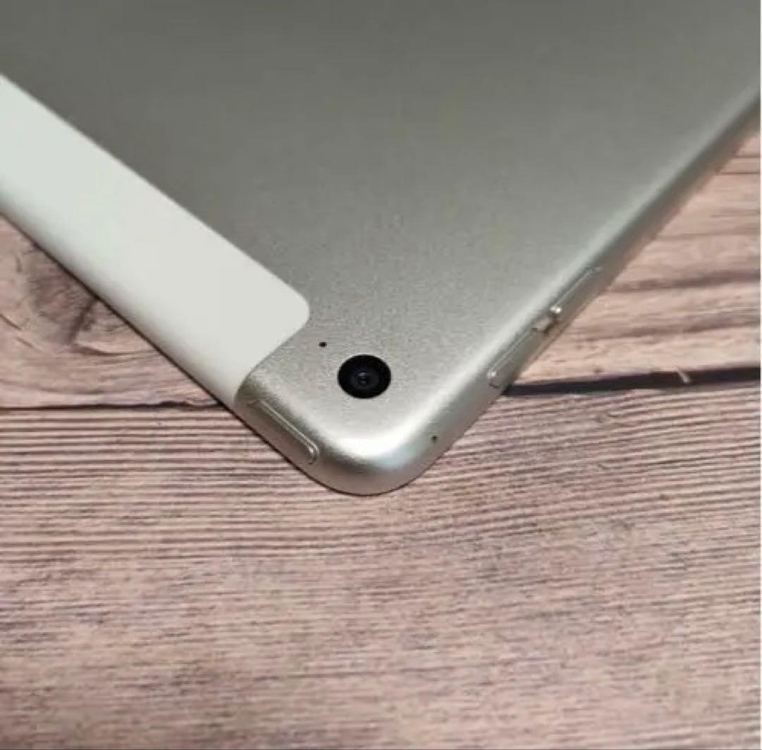 iPad mini4 第4世代 シルバー 128GB SIMフリー 美品