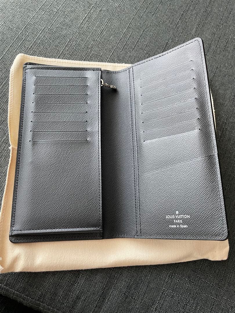 C*K様 Louis Vuitton エピ　ポルトフォイユ・ブラザ(M60