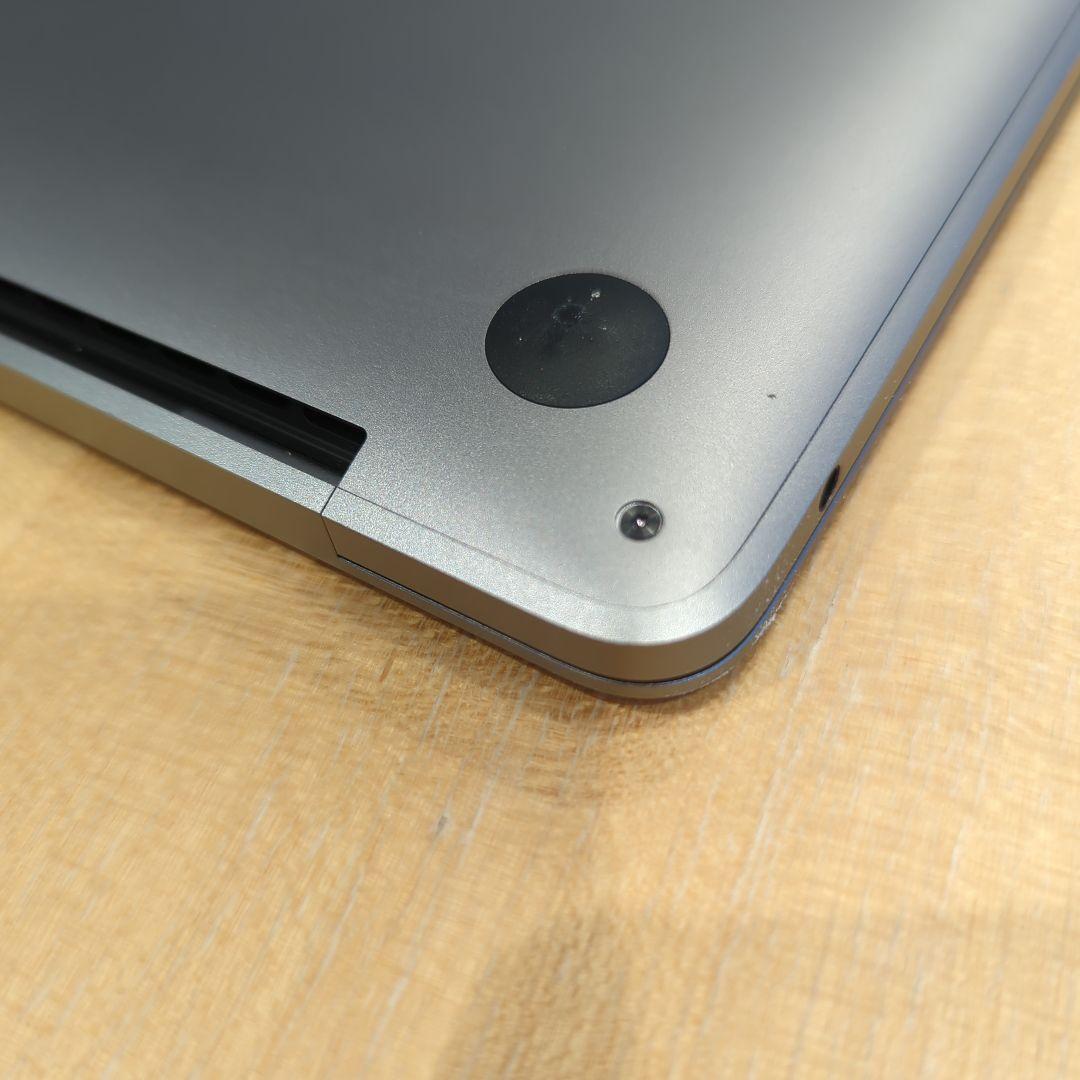 MacBook Pro 13-inch 2017 本体