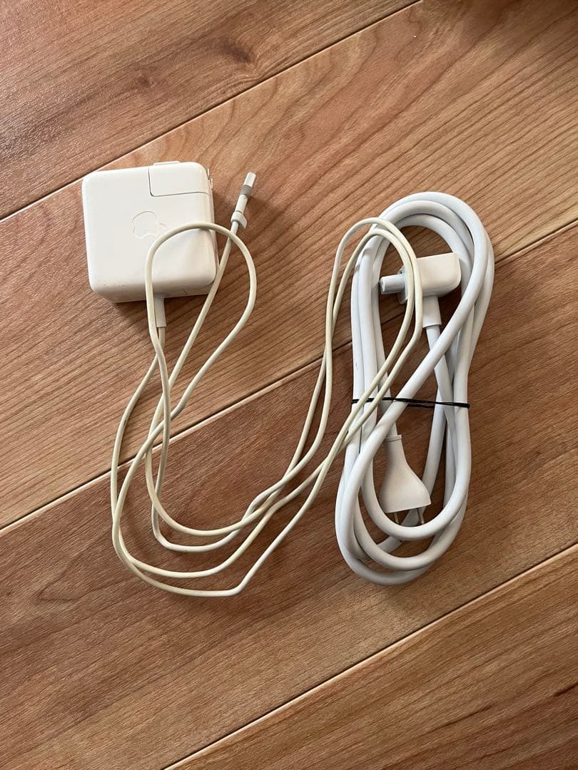 美品 MacBook Air 128GB 13インチ 2017年 付属品付き