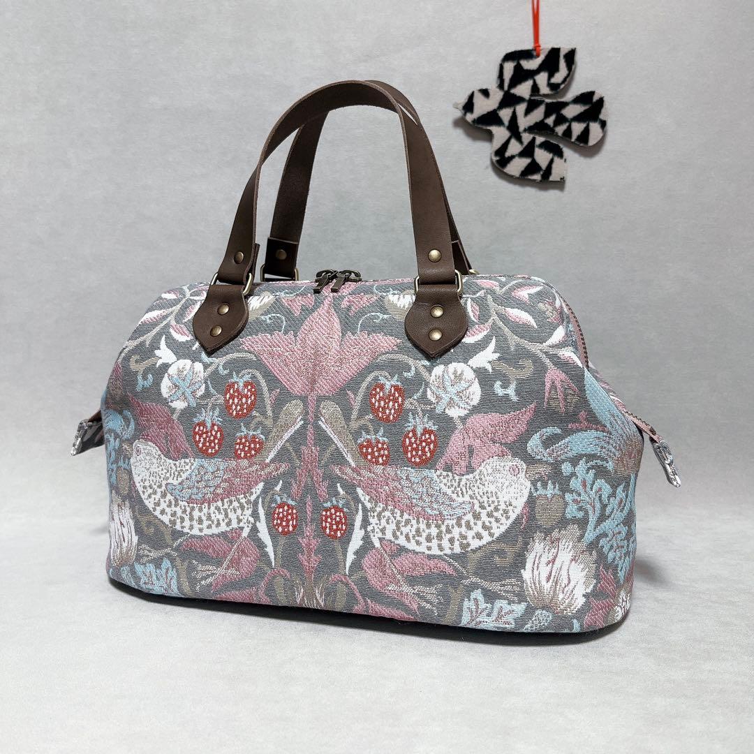 ハンドメイド　William Morris ボストンバッグ⑅︎◡̈︎*