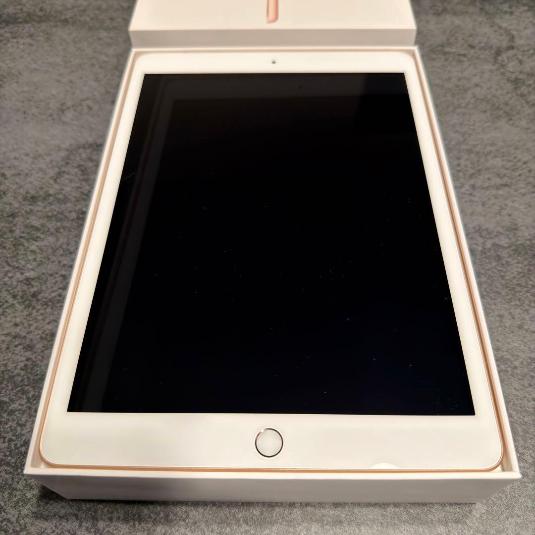 iPad8 超美品 32GB WiFiモデル ゴールド