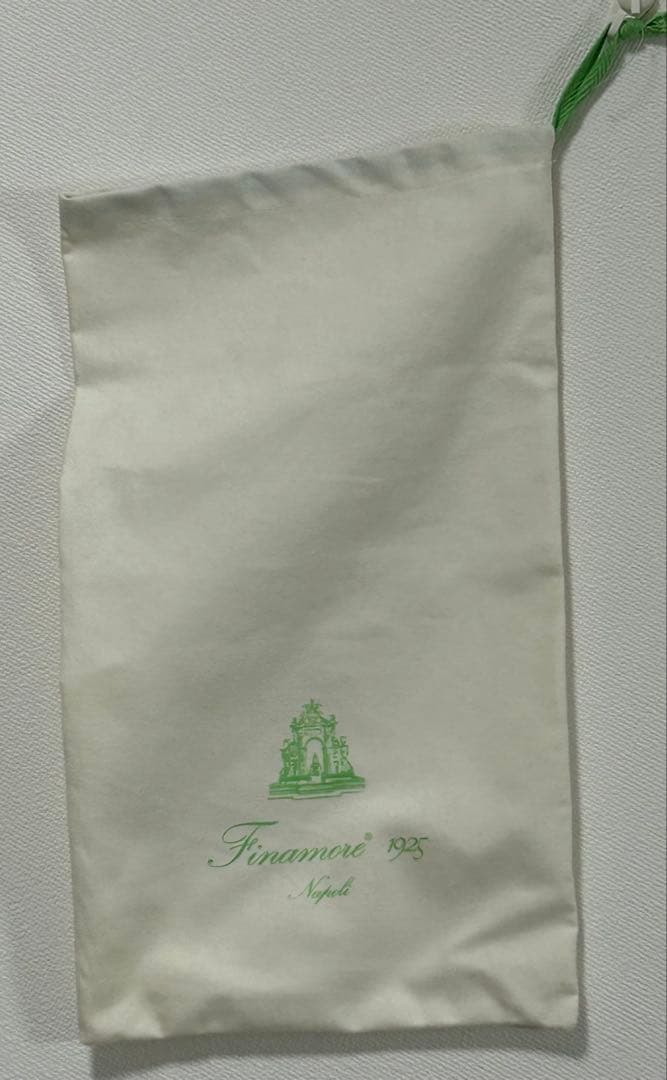 フィナモレ　ホリゾンタルカラー　ホワイト　長袖シャツ