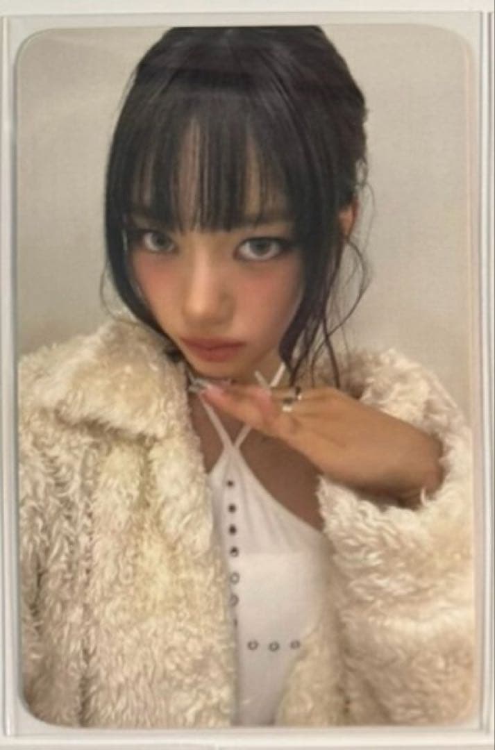 MEOVV シンガポール　ポップアップ　買い上げ　トレカ　スイン　sooin