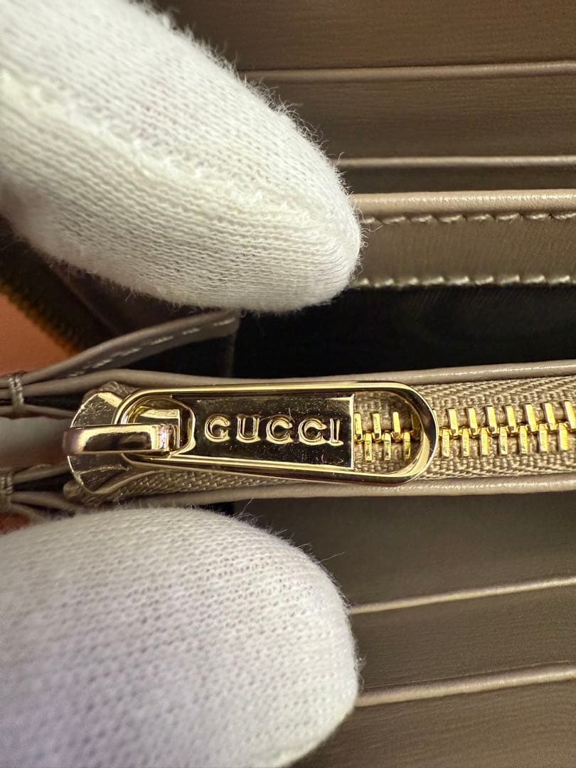 GUCCI ジップアラウンドウォレット