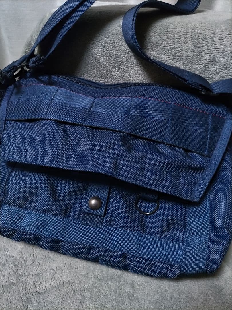 美品　ブリーフィング　ビームスプラス別注　メッセンジャーバック　ネイビー