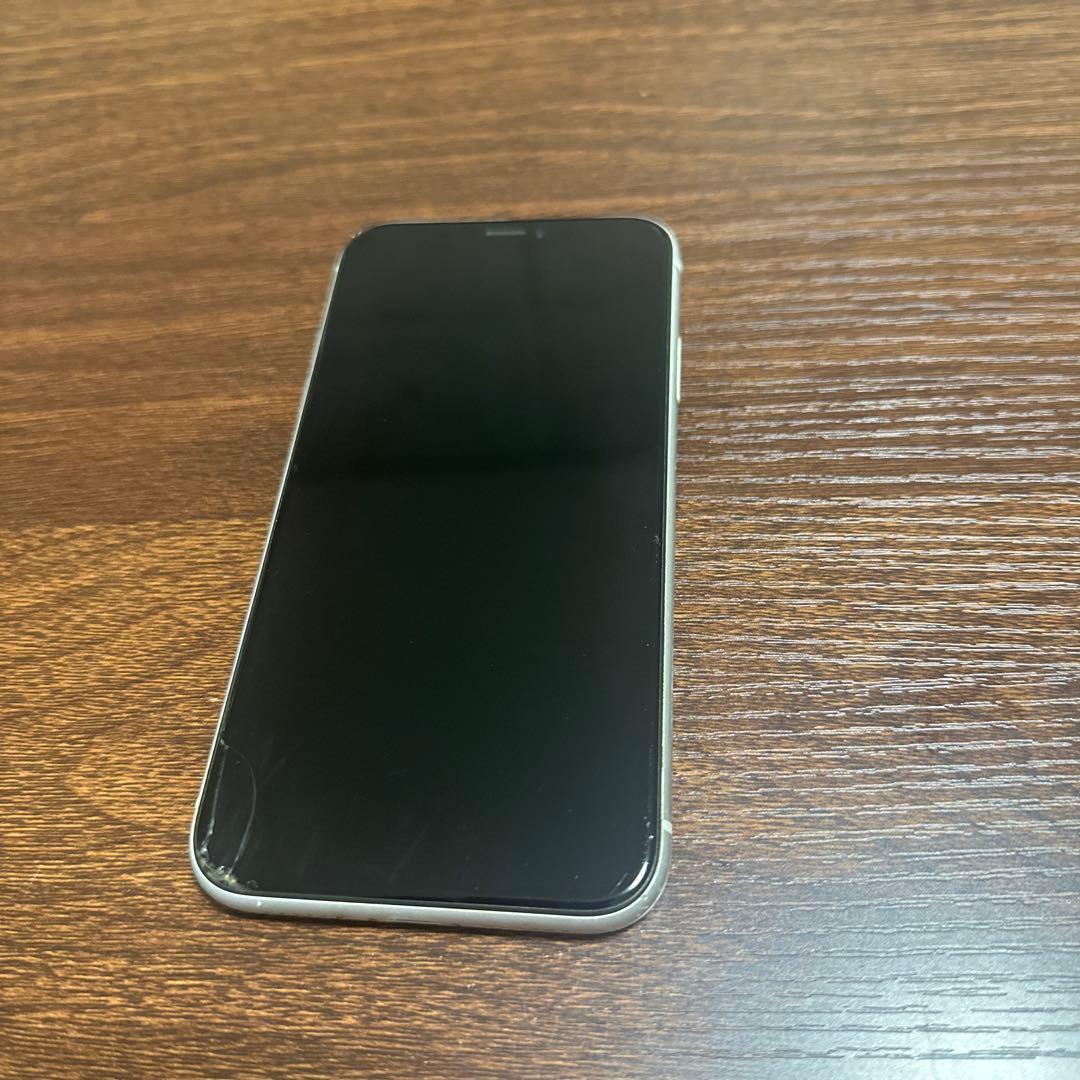 Apple iPhone XR ホワイト 本体　64GB