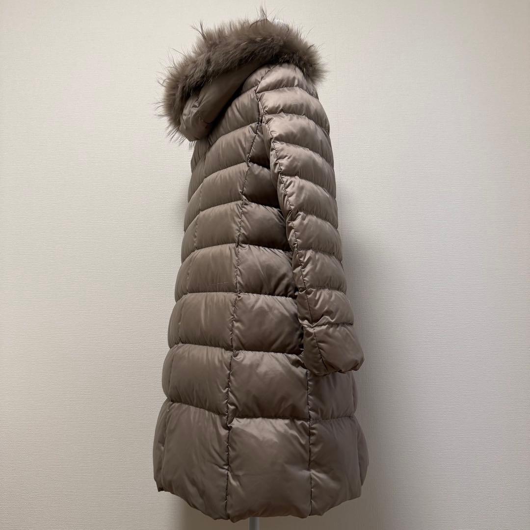 23区　シレータフタロングダウンコート　洗える　ラクーンファー　グレージュ　3L