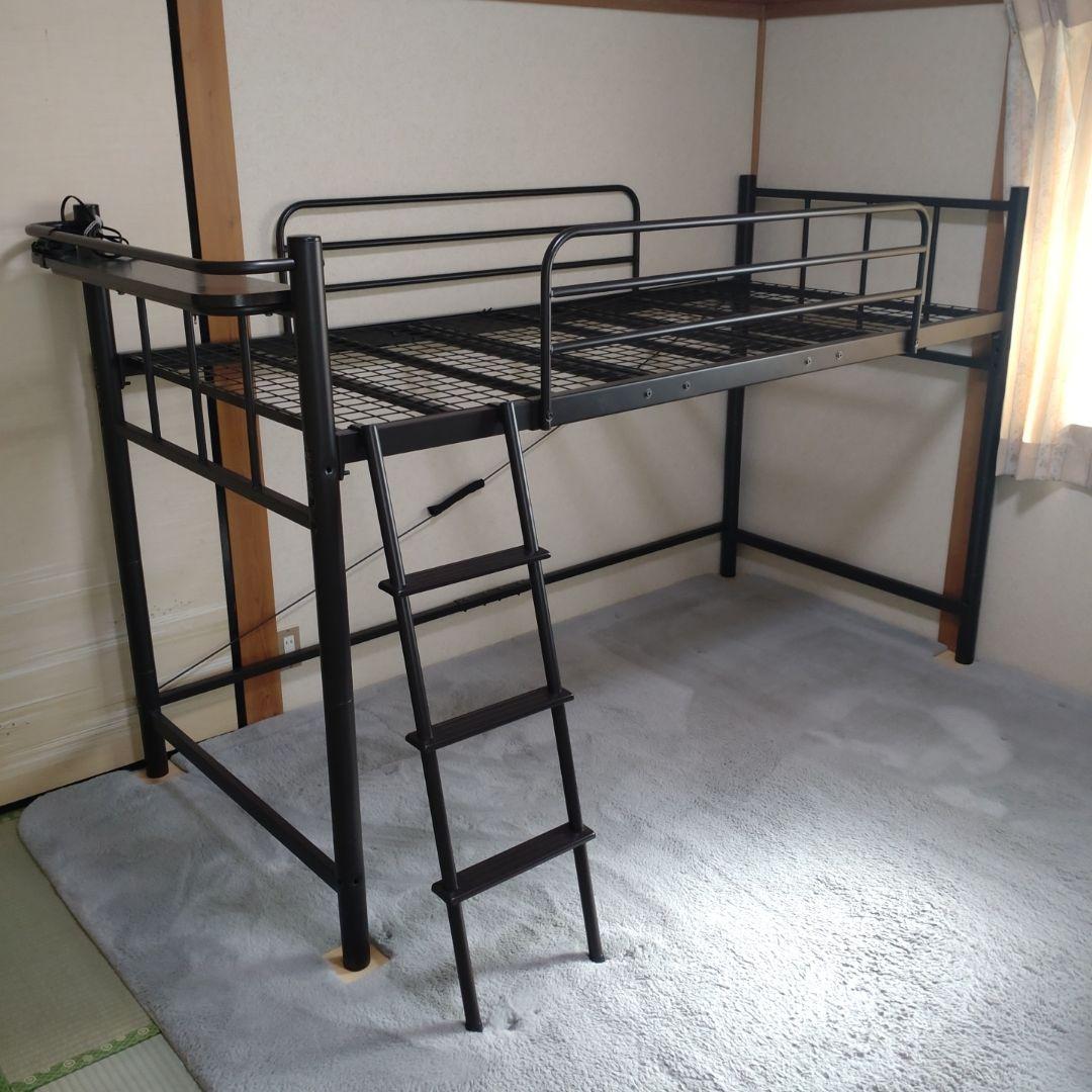 黒のロフトベッド シングルサイズ
