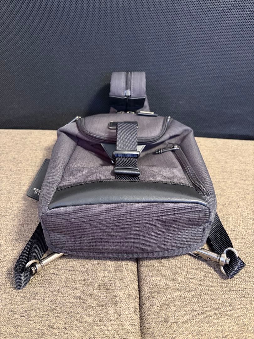 h*o様 TUMI 2223404CHRO Higgings Slinger