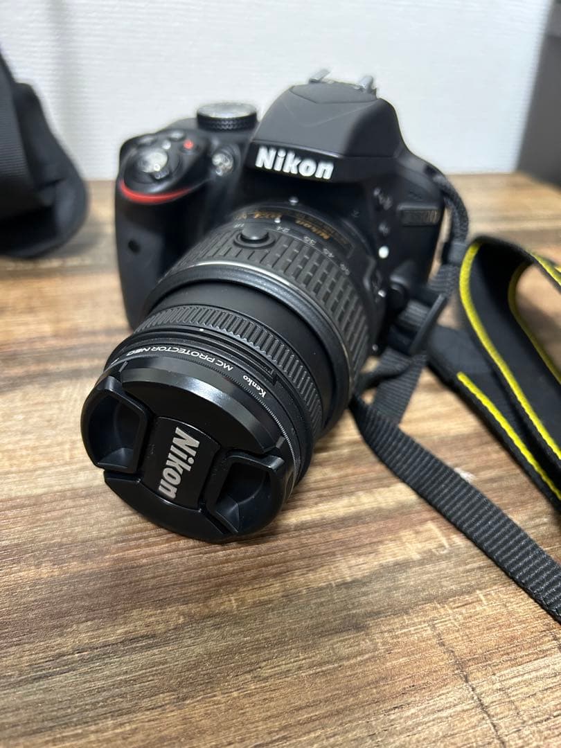 Nikon D3300ダブルズームキット一眼レフ　カメラバッグ付き