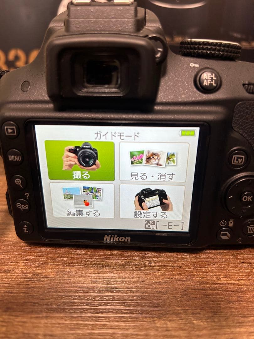 Nikon D3300ダブルズームキット一眼レフ　カメラバッグ付き