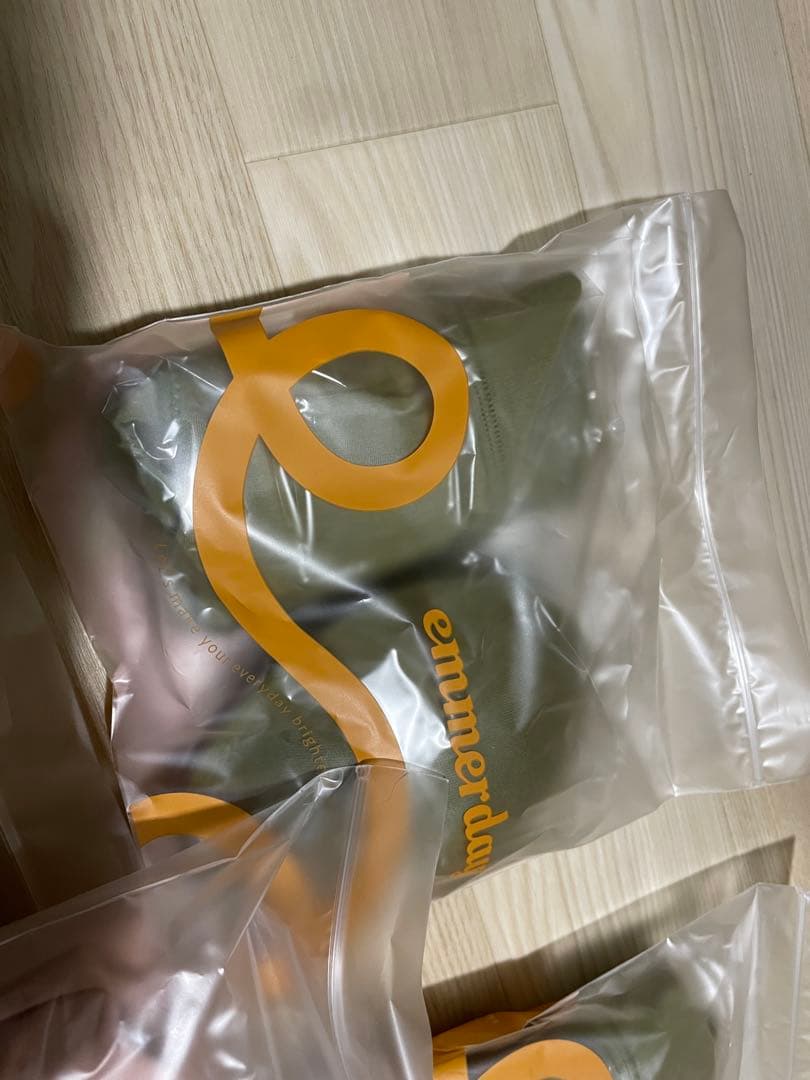 △emmerday! ブラジャー５個セット カーキ4点&ピンク1点　Lサイズ