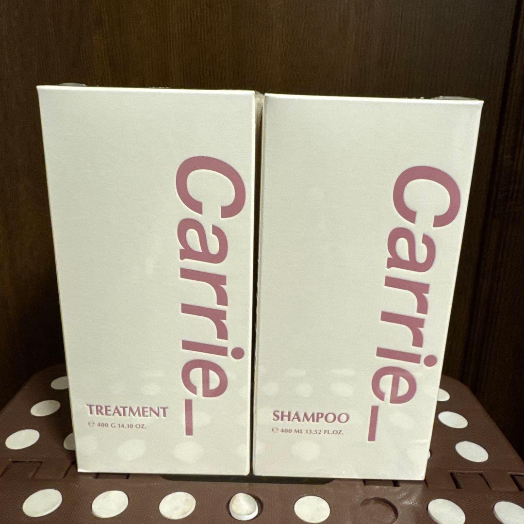 Carrie シャンプートリートメントholland village 河村真木子