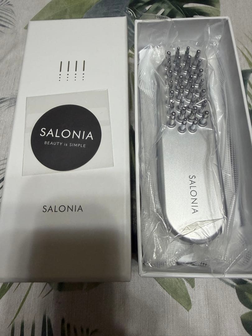 SALONIA EMS リフトブラシ　美顔器　リフトアップ