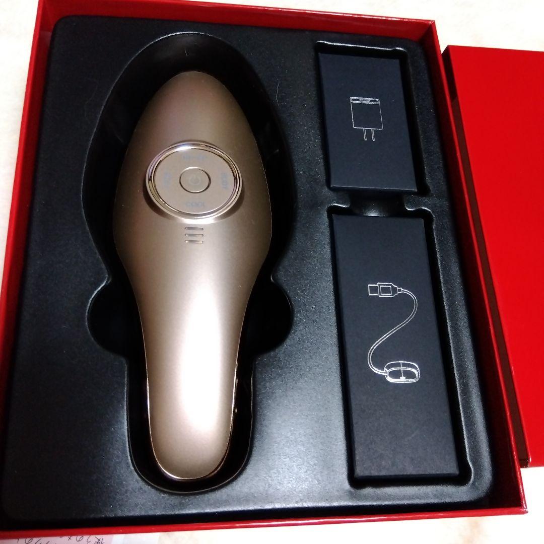 Éclat ME LA BOUM 美顔器 ゴールド 充電器付き