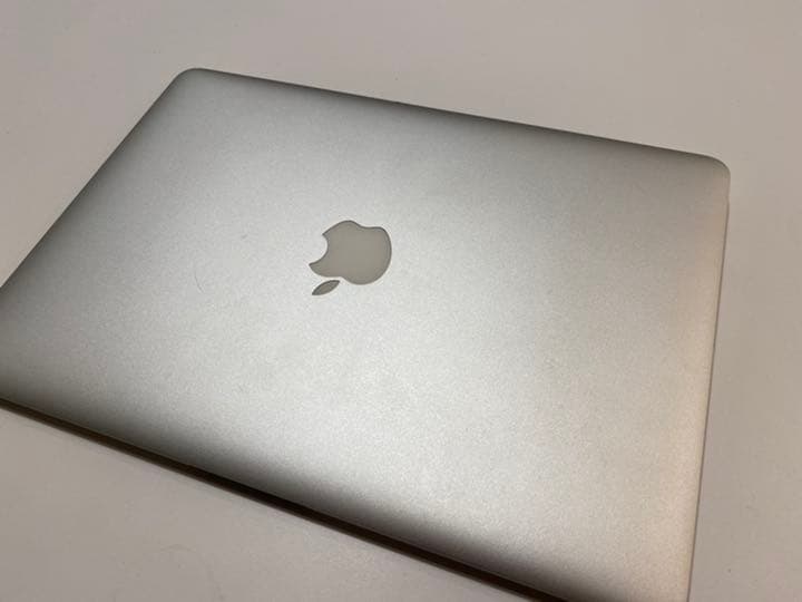 MacBook air マックブックエアー13インチ　2015