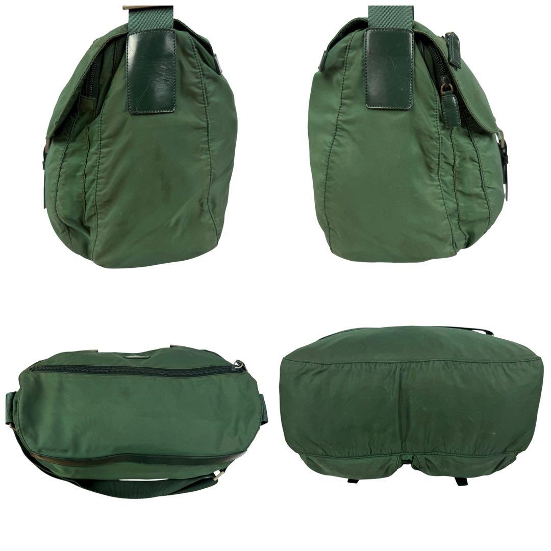 バッグ 00s Prada Tessuto Nylon Messenger Bag