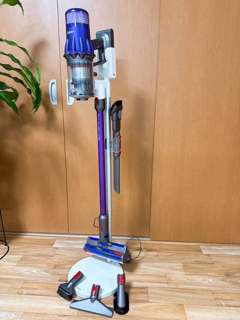 【分解洗浄済】286- ダイソン dyson SV18 掃除機 作動品