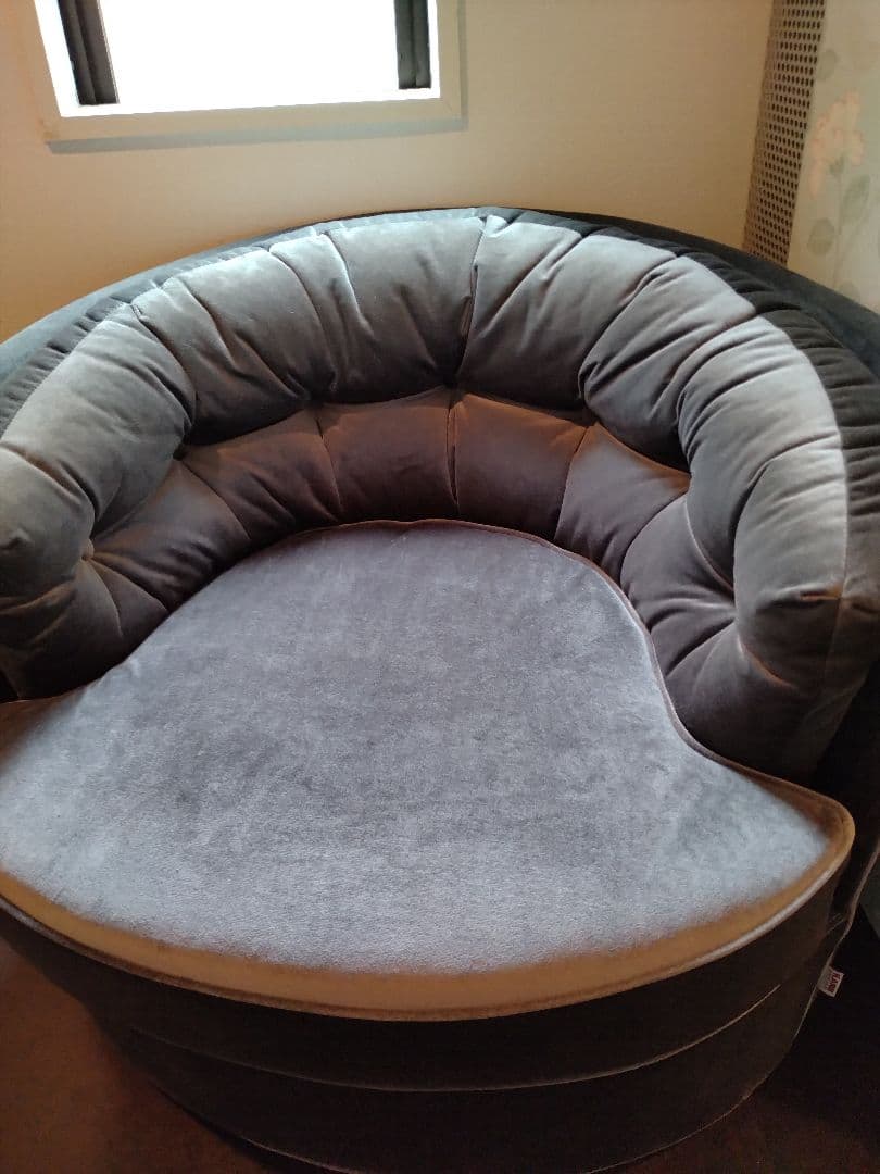 新品【KARE】ミュージックホール グレー アームチェア