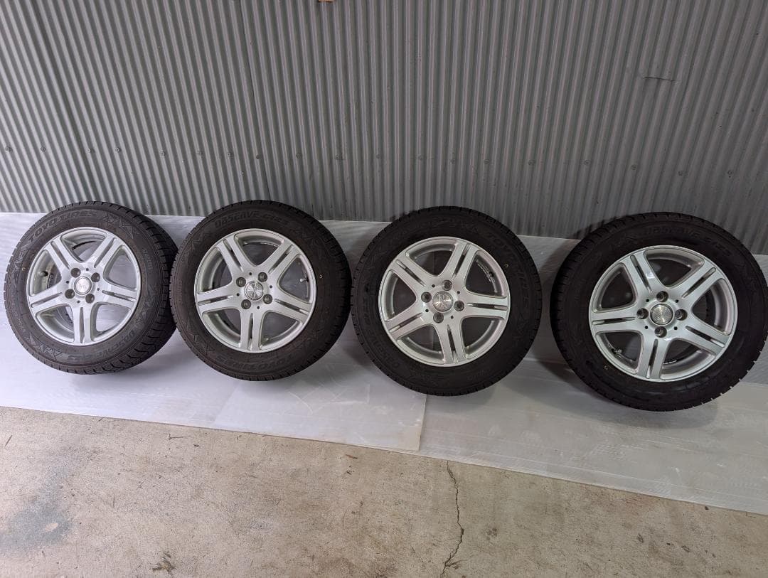 バリ溝　TOYOスタッドレス 175/65R14 タイヤホイール
