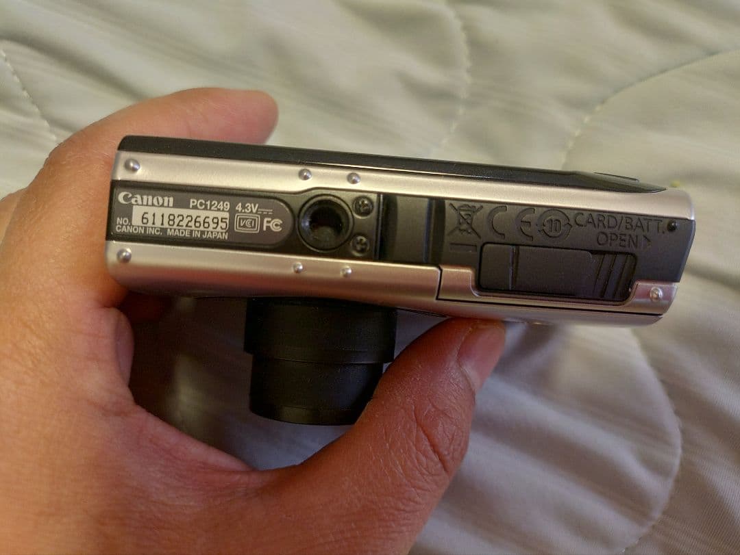 裕*様 Canon PC1249 コンパクトデジタルカメラ　ジャンク