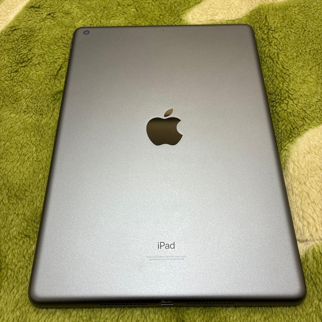 iPad 第9世代 Wi-Fi64GB スペースグレイ＋おまけキーボード付き