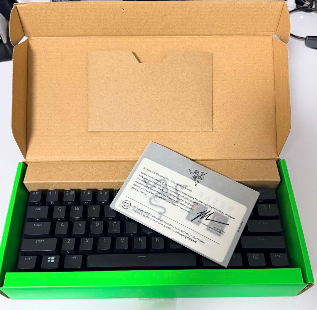 RAZERHUNTMANMINI＆ DEATHADDERESSENTIAL