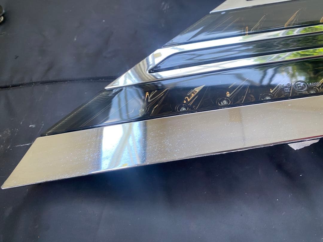 ヴァレンティ ジュエルLED シーケンシャルテールランプ　左右セット　綺麗