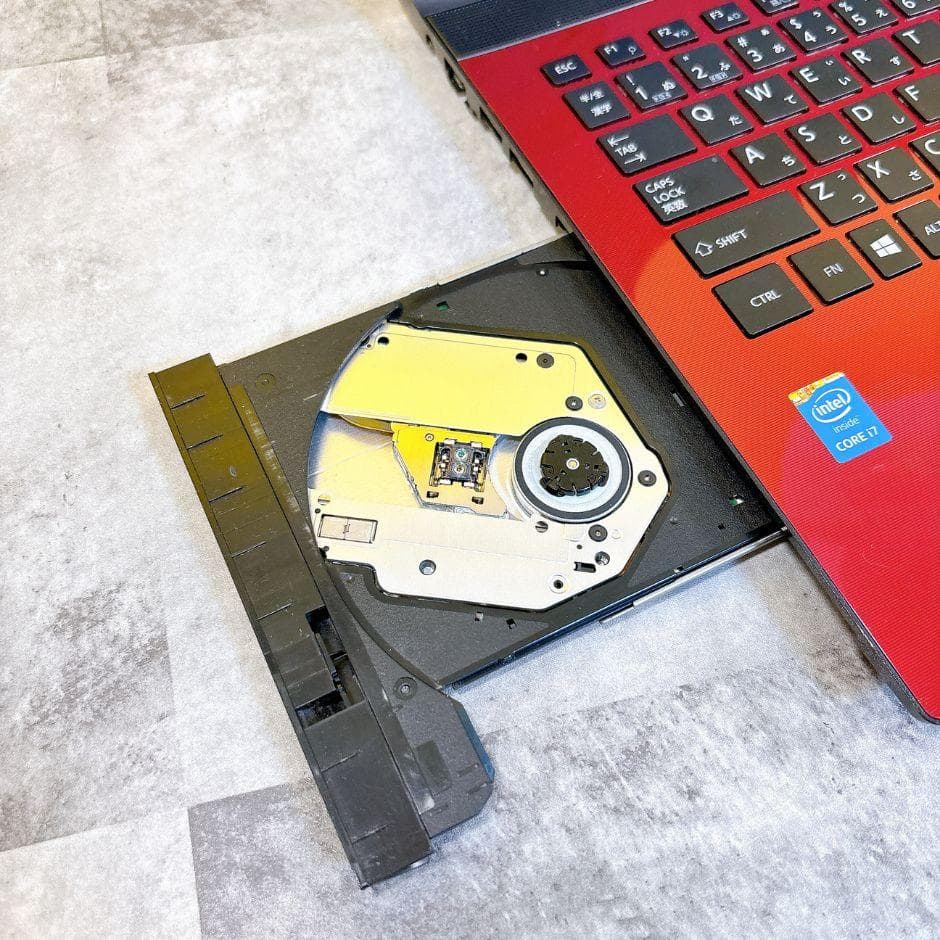 ｉ7✨サクサク快適ノートパソコン❣Win11赤1TB ブルーレイ フルHD 薄型