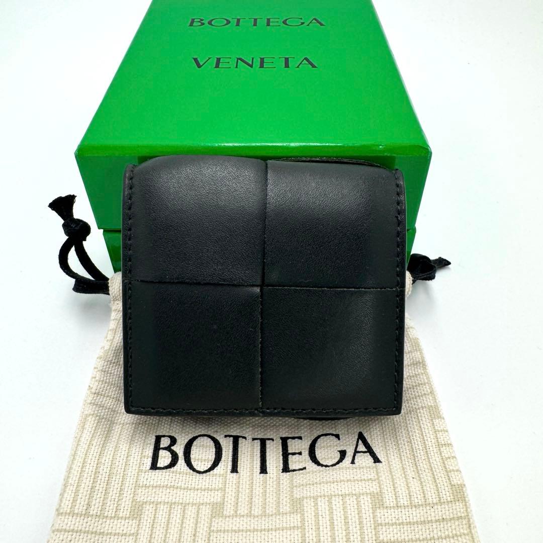 【超美品】ボッテガヴェネタ マキシイントレチャート カセット ケース