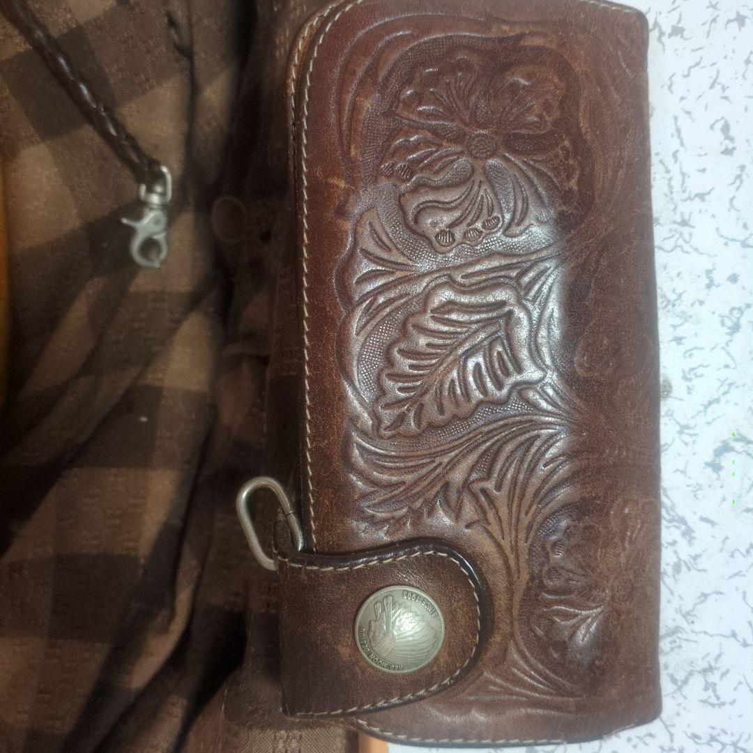 t*y様 エンボス加工レザー長財布