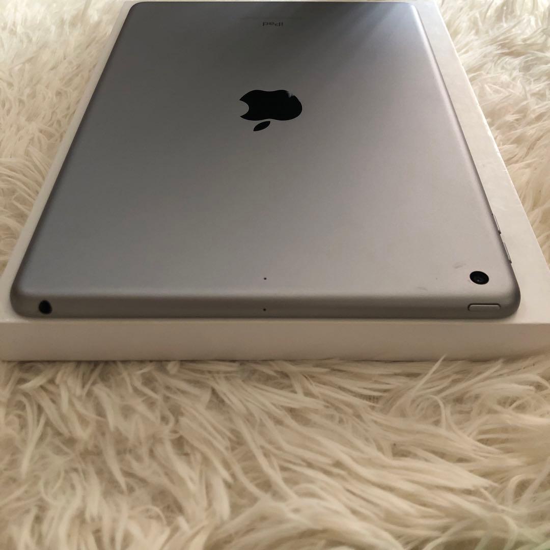 【完動品】iPad 第5世代 32GB Wi-Fi【すぐ発送】