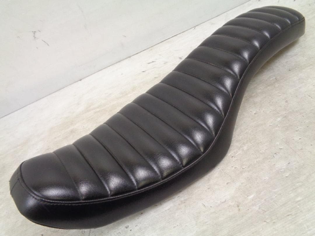 スポーツスター 04-06 10-21 トランプ タックロール ダブルシート