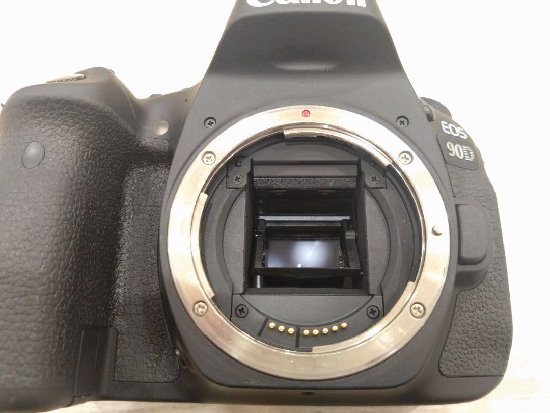 Canon EOS 90D デジタル一眼レフカメラ キャノン