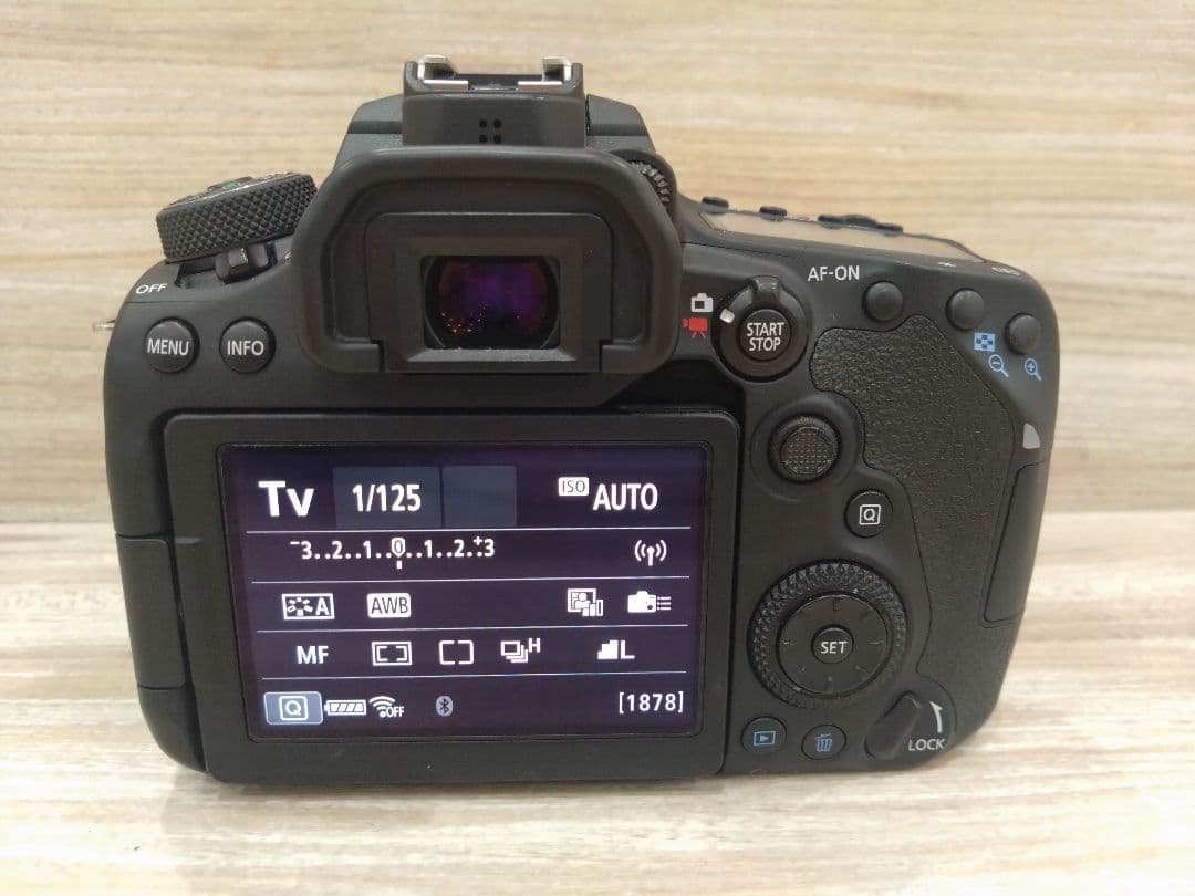 Canon EOS 90D デジタル一眼レフカメラ キャノン