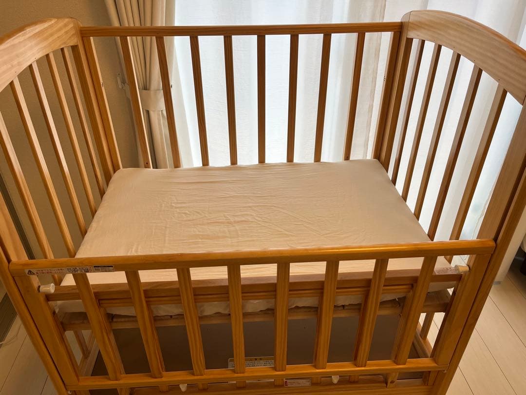 カトージ ベビーベッド ハイポジション